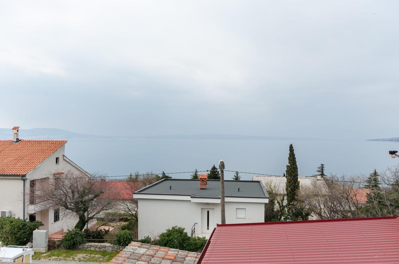 Apartments And Room Luka Klenovica Esterno foto