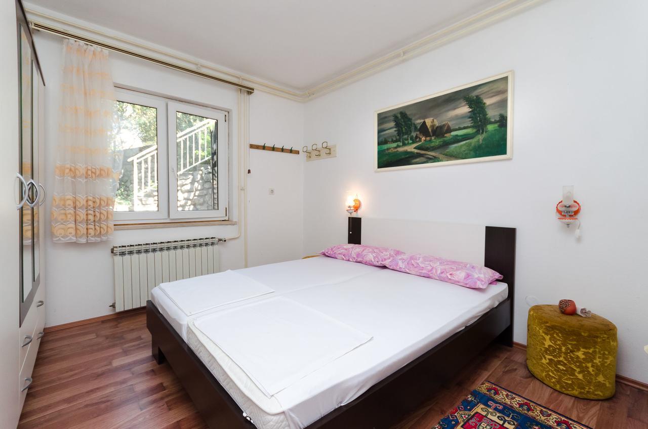 Apartments And Room Luka Klenovica Esterno foto